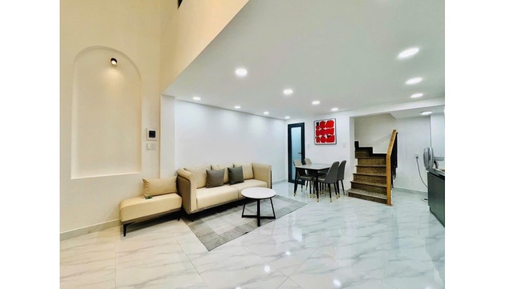 Nhà mới ở ngay đón tết, 3 tầng30m², 2PN, 3WC, Nguyễn Văn Nghi, gần ĐHCN4. 4 x 7.5m. Chỉ 3.85 tỷ
